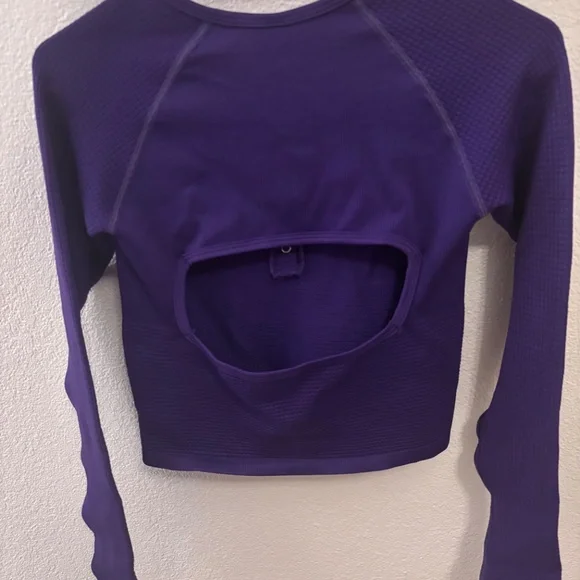 Free People Movement top - Picture 2 of 4